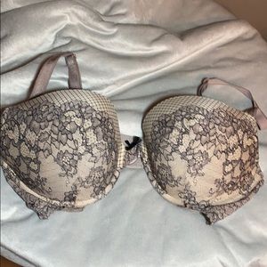 Victoria Secrets Dream Angels push up, size 38D